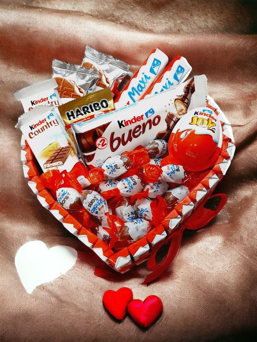 Torturi dulci Kinder/Merci