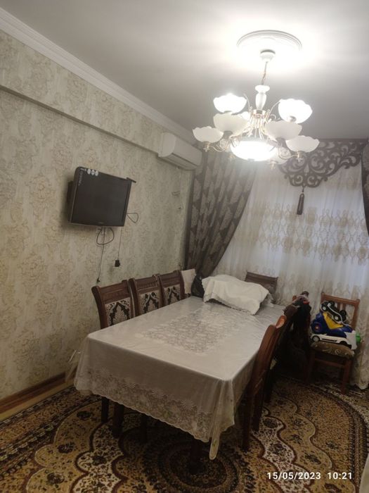 Taxtapulda 4 xonalik kvartira sotiladi 2 etaj tarsavoy