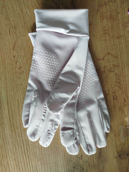 Дамски спортни ръкавици