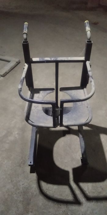 Коляска для инвалид