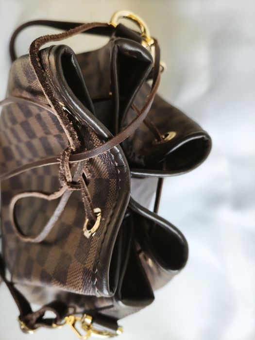 Louis Vuitton, чантата еко кожа