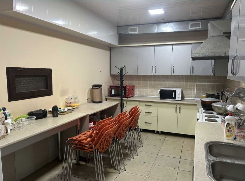 Ц-6. Ул.Шарафа Рашидова. Сдаётся офис  5 комнат 190м2 доступ 24/7!