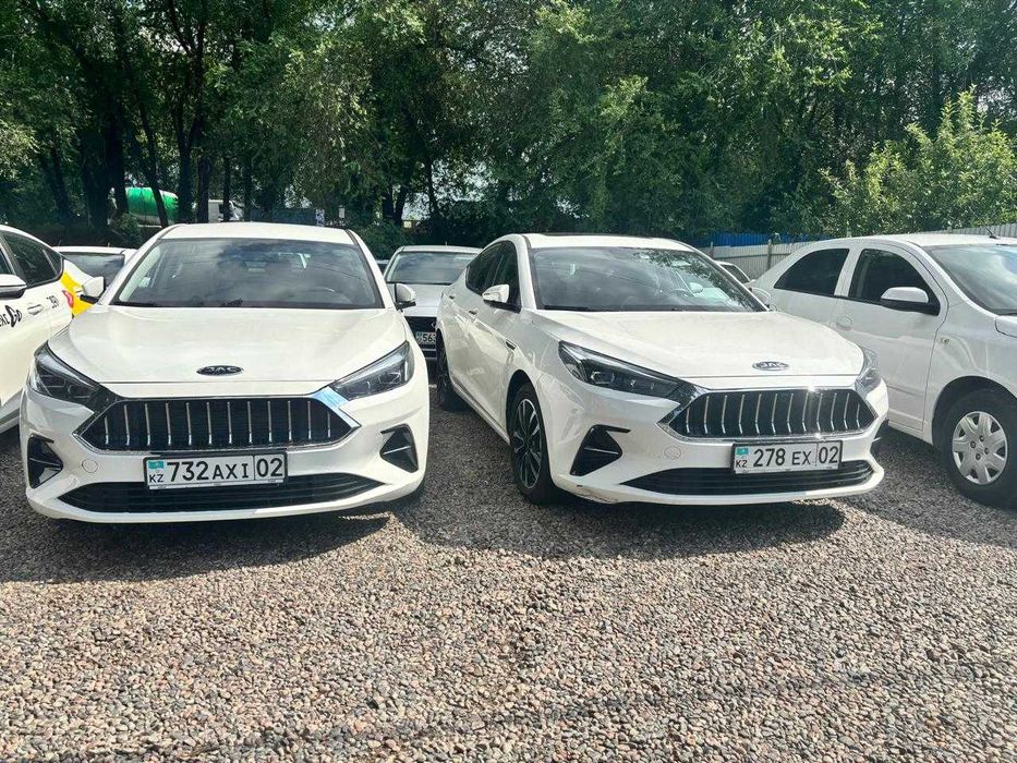 Аренда авто в режиме такси Комфорт машины 24 года