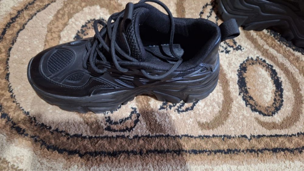 Adidași Sport negri, marimea 38