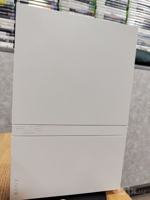 PlayStation 2  Slim White
