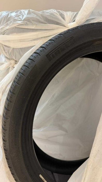 Pirelli P Zero - 245/40/20
