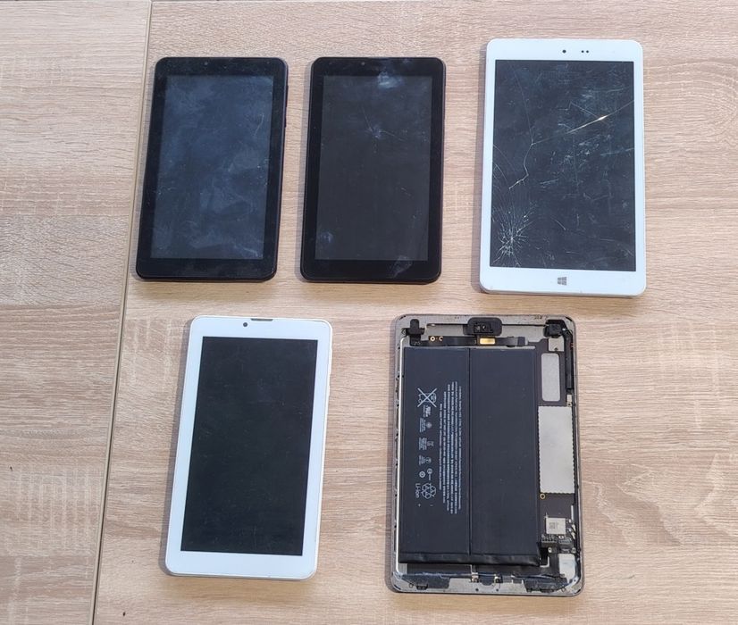 Lot 17 tablete defecte / sparte - pentru piese, reparații, service