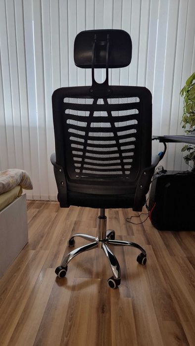 Офис (геймърски) стол