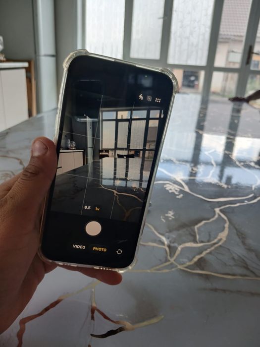продам айфон 13 sim +eSIM
