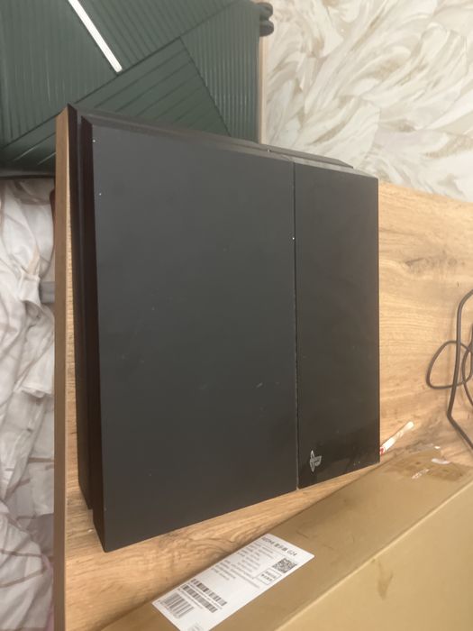 Play Station 4 1tb