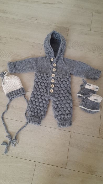 Продам детский комбинезон