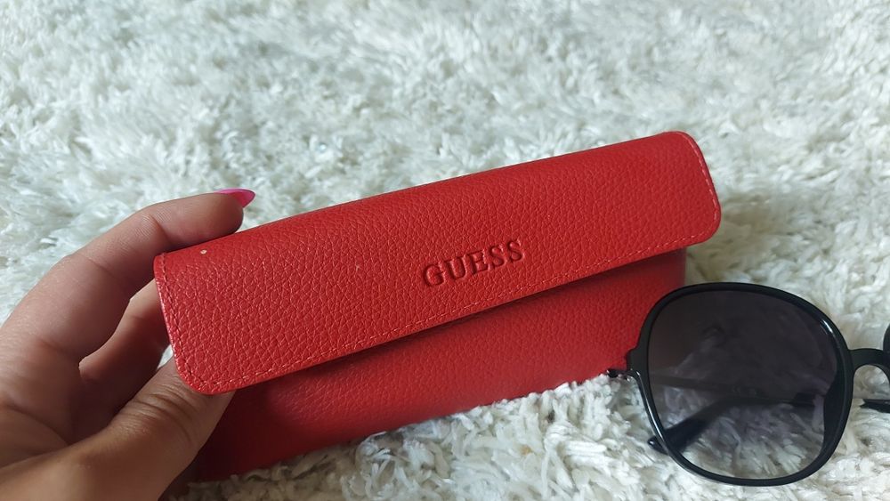 Слънчеви очила Guess