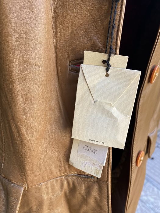 Новый кожаныый пиджак плащ куртка . Италия . Размер 52. L