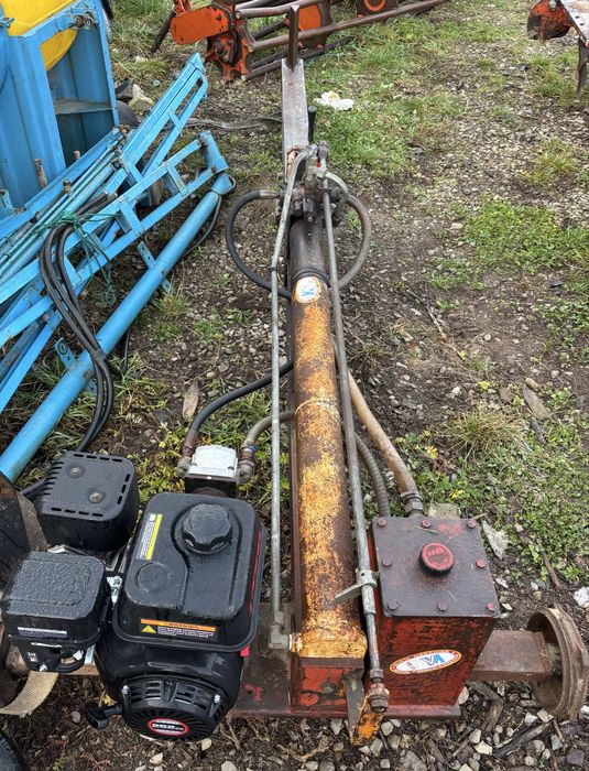 Crapatoare de lemne cu motor pe benzina