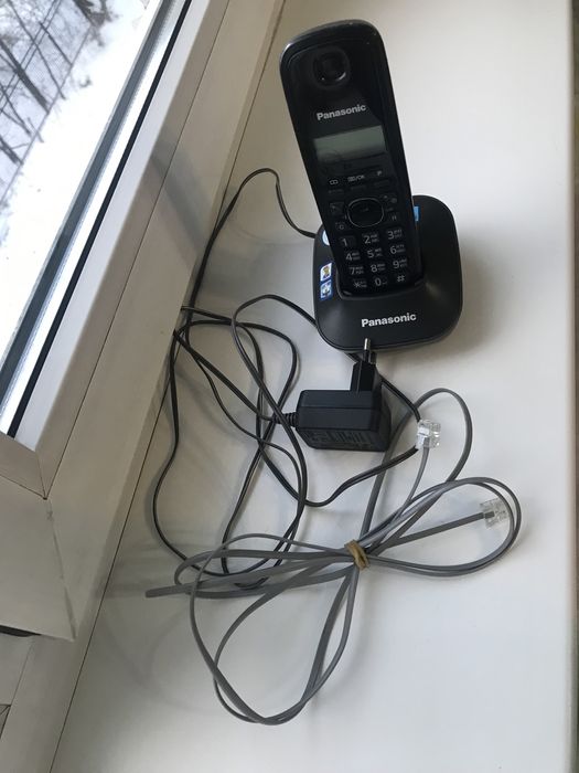 Продаю радиотелефон кнопочный Panasonic