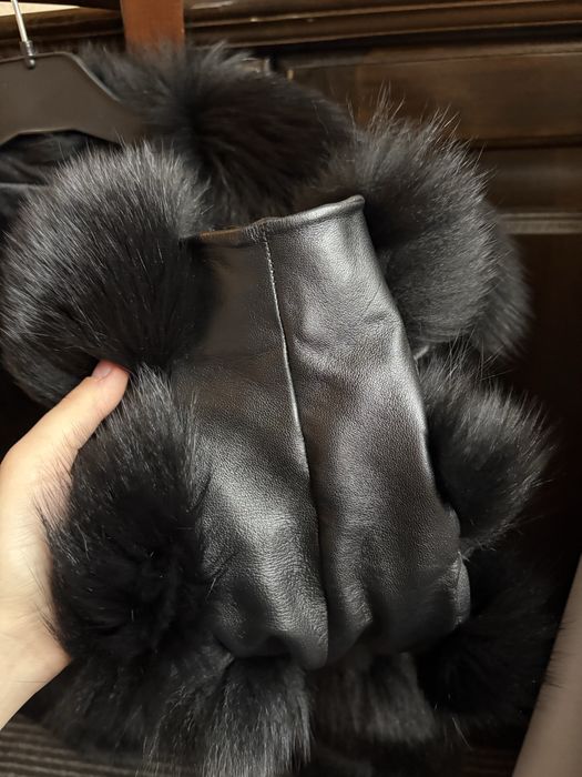 Haina de blana din vulpe polara