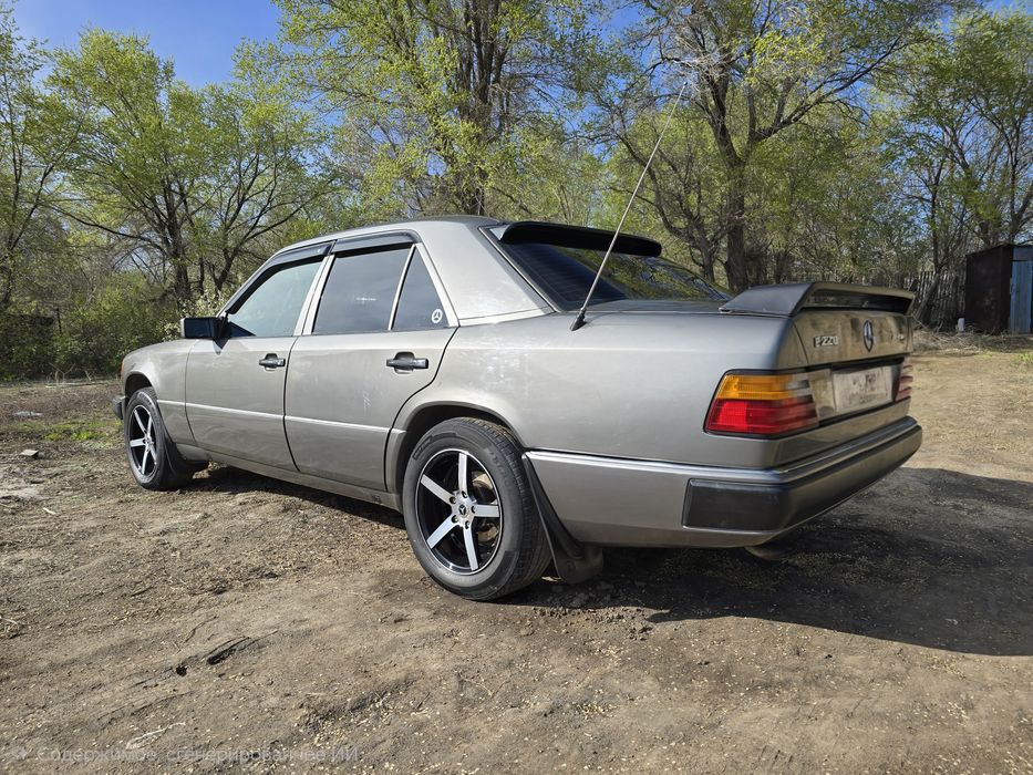 Продам Mercedes W124.