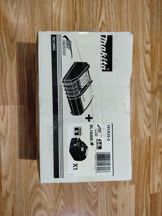 Зарядное устройство Makita DC18RC