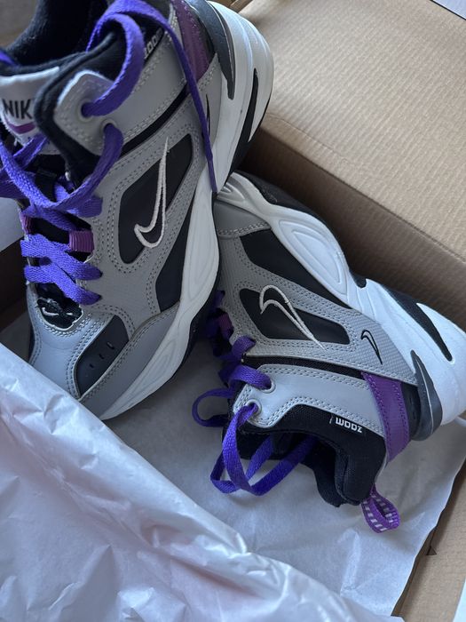 Кроссовки nike.