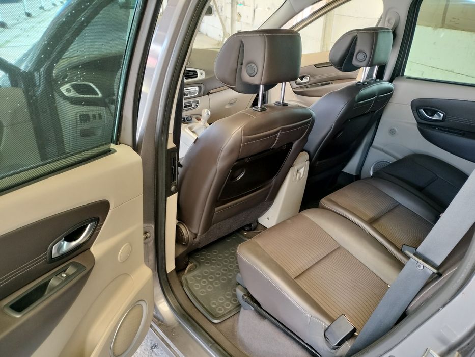 Renault Grand Scenic an 2010 impecabila