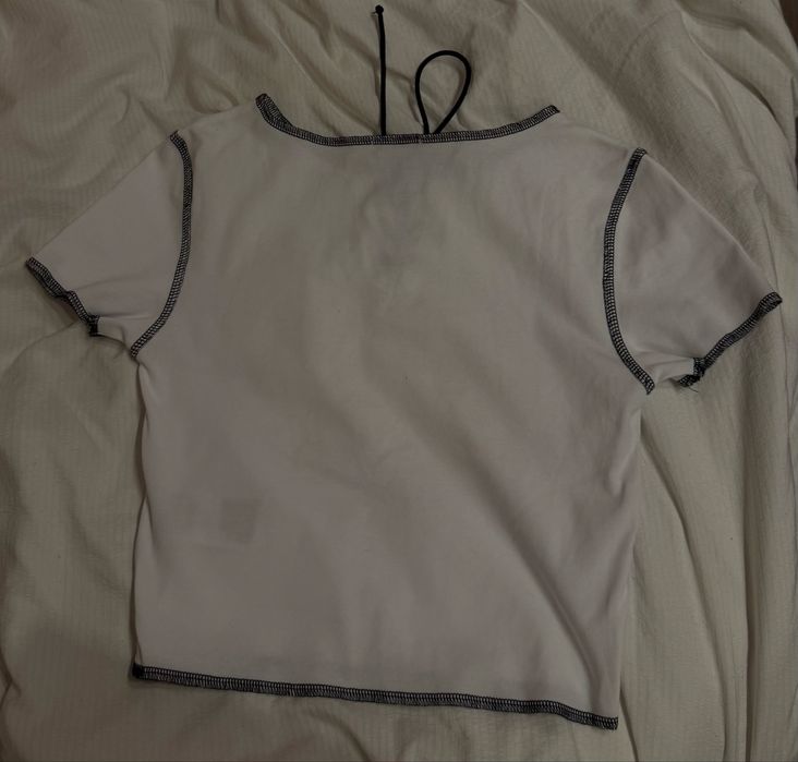 футболка для девочки с интересным дизайном