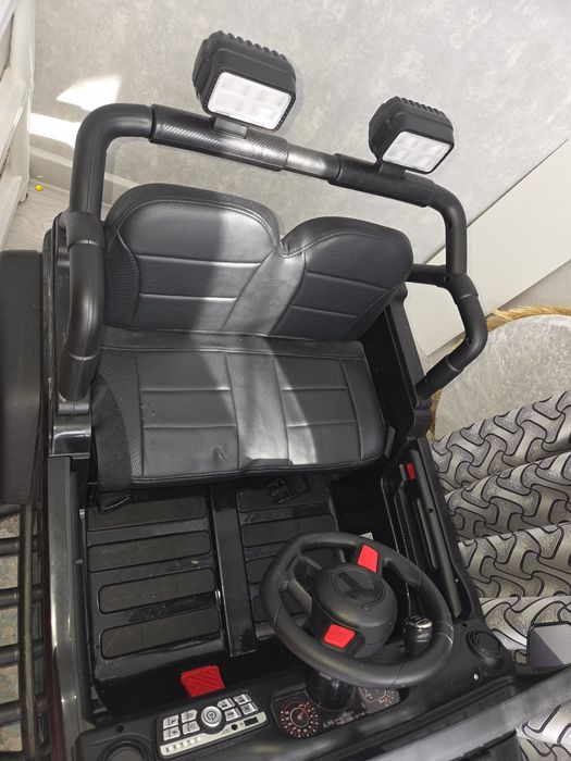 Электромобиль Jeep
