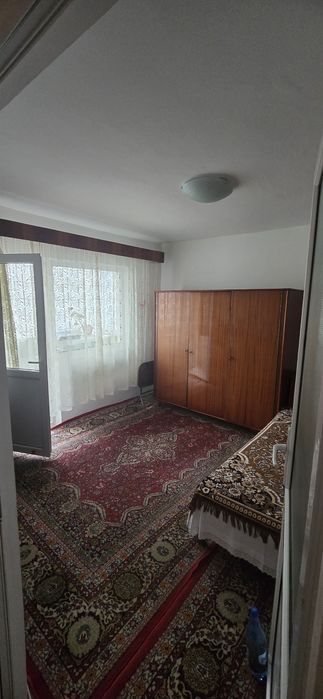Vând apartament cu 2 camere, decomandat