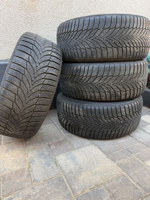 4 Anvelope iarna  235 45 r17 Nexen