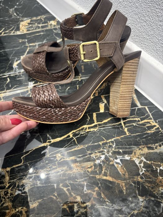 Обувки на ток Tommy hilfilger 37