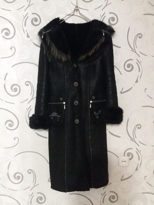 Продам дубленку женскую