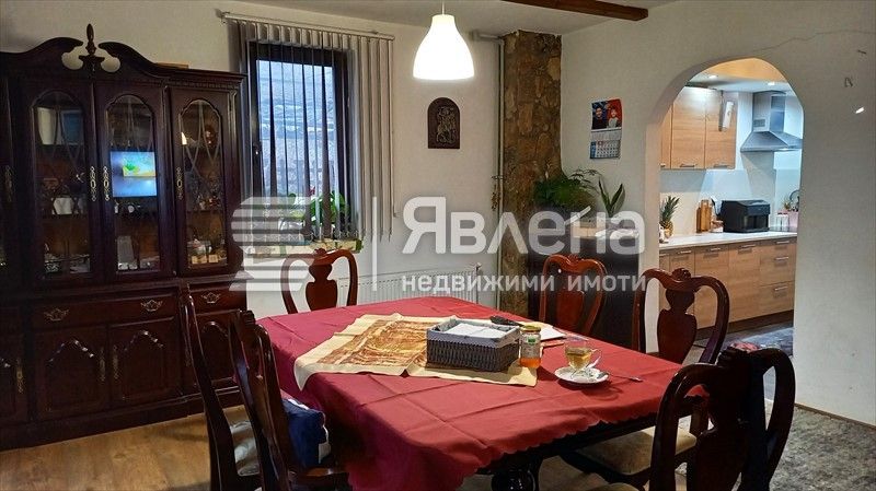 Самостоятелна еднофамилна къща в Царево