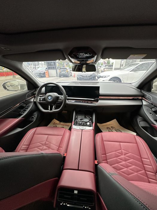 BMW i5 35L eDrive 2024 с пробегом в наличии