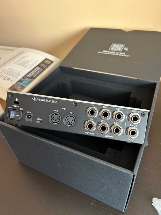 Interfață Audio UAD Volt 4