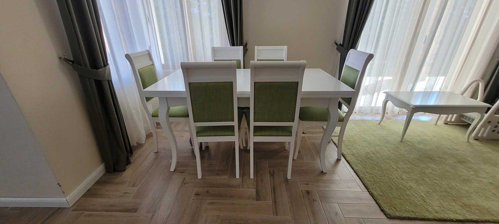 Set 8 scaune din lemn masiv