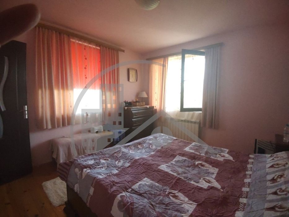 »Къща във с.Дъбравино»