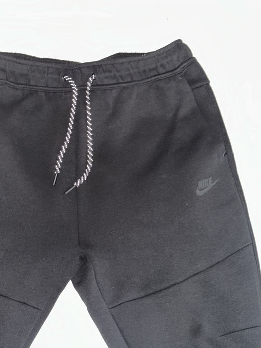 Продам штаны nike tech fleece