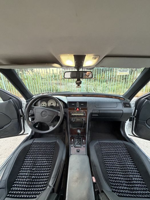 Srochno! Mercedes Benz W202 C320