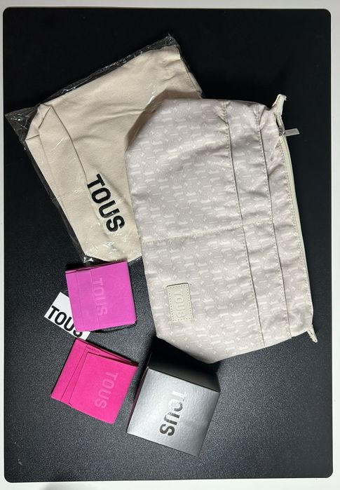 Set  TOUS – geantă cosmetică, lumânare, tote bag și difuzor pentru parfum | Noi