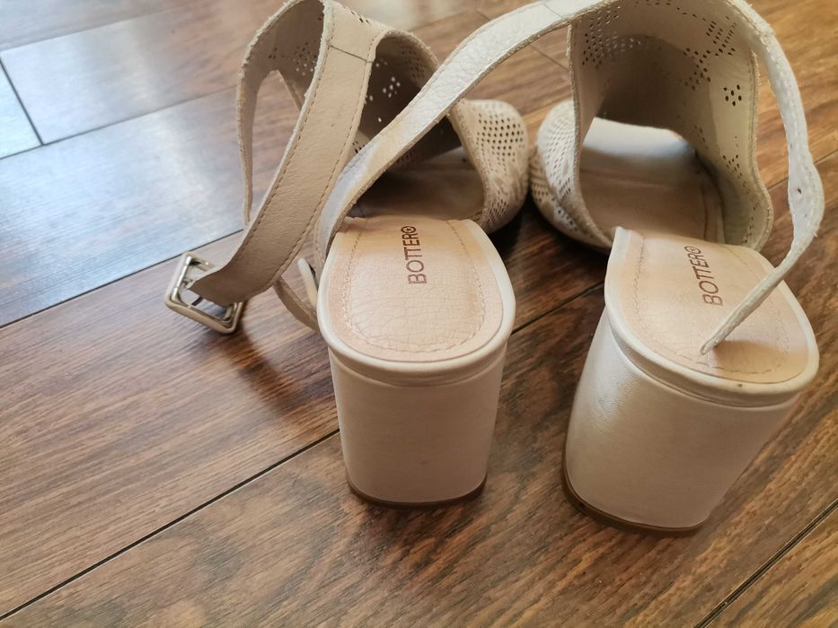 Дамски обувки сандали