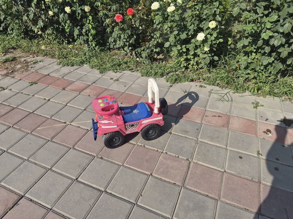 Балаларға арналған машинка