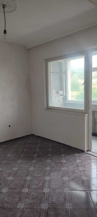 Продава се Тристаен апартамент в Асеновград - 97 кв.м за 841 €/кв.м - Снимка #4