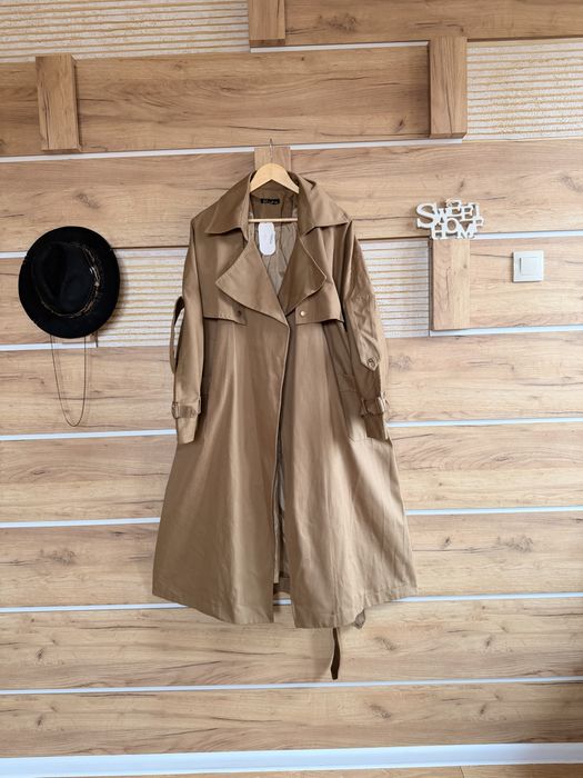 Разкошен суперактуален oversize пролетен тренч