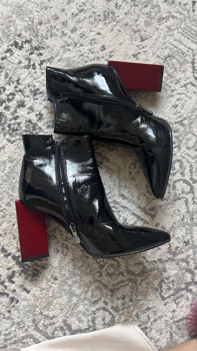 Продам ботильоны