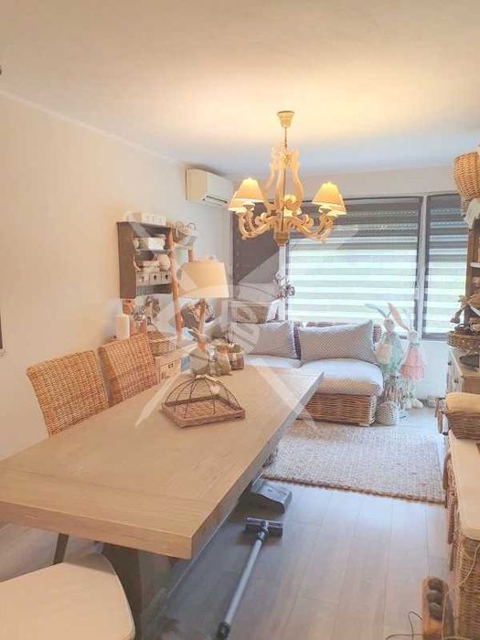 Продава се Многостаен апартамент в Царево - 130 кв.м за 1577 €/кв.м - Снимка #1