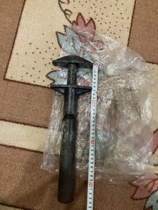 Френски ключ ………………………………….