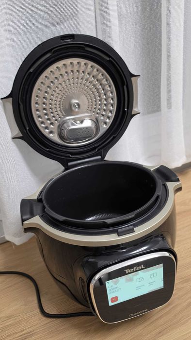 Multicooker inteligent cu gatire sub presiune Tefal Cook4me Touch CY912831, 1600W
