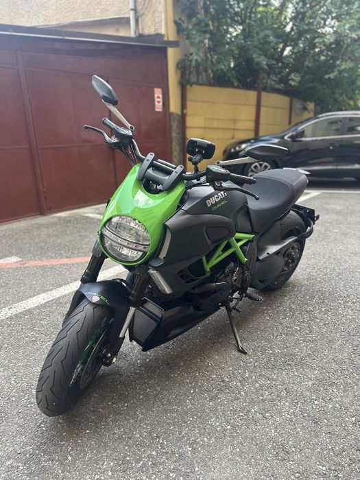 Ducati Diavel Jante custom Kineo ( valoare 3000€)