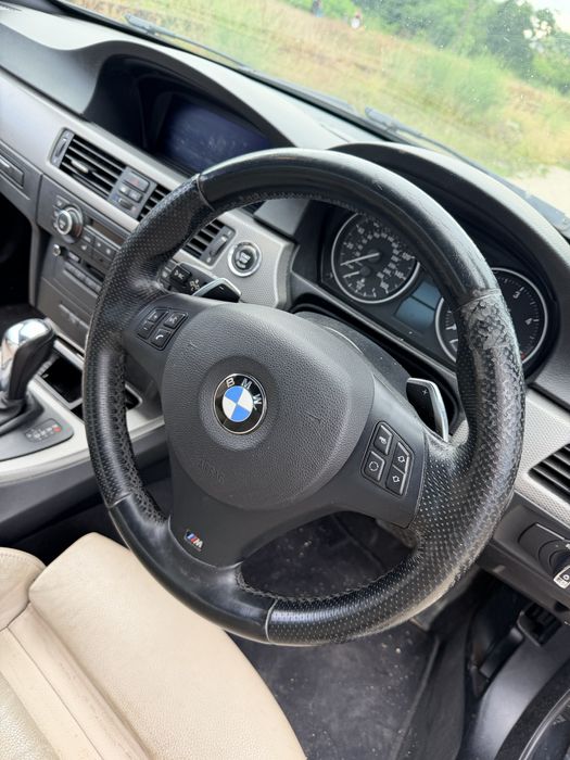 Volan m pachet cu padele bmw e90 e91 e92 e93 e87 e81 e82 e88 e84