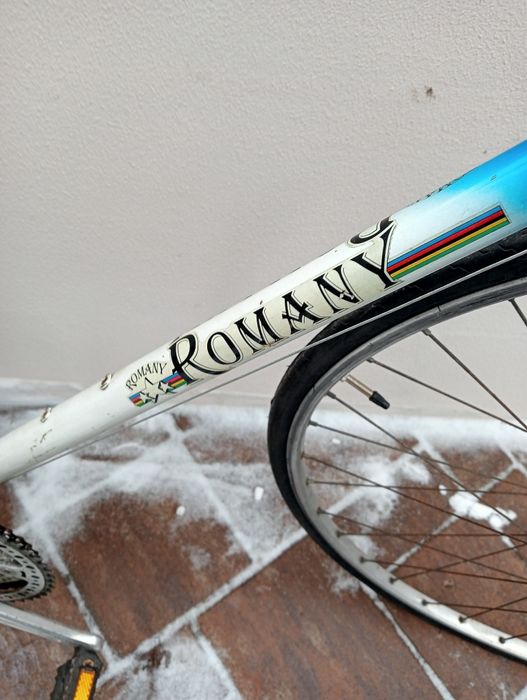 Semi cursiera originală