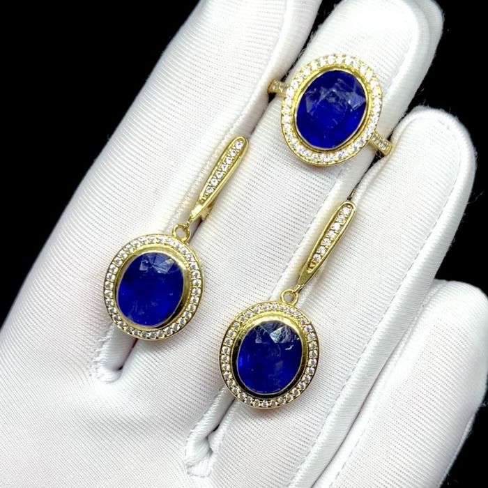 Роскошный комплект с натуральными Сапфирами 11 мм